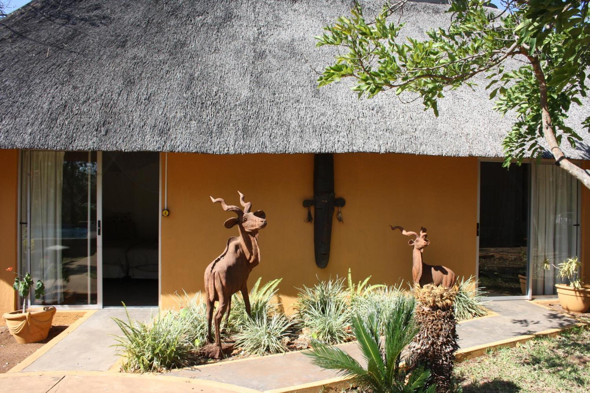 Normann Safari Bush Lodge ファラボルワ エクステリア 写真