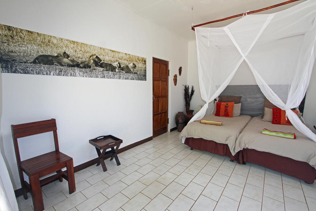Normann Safari Bush Lodge ファラボルワ エクステリア 写真