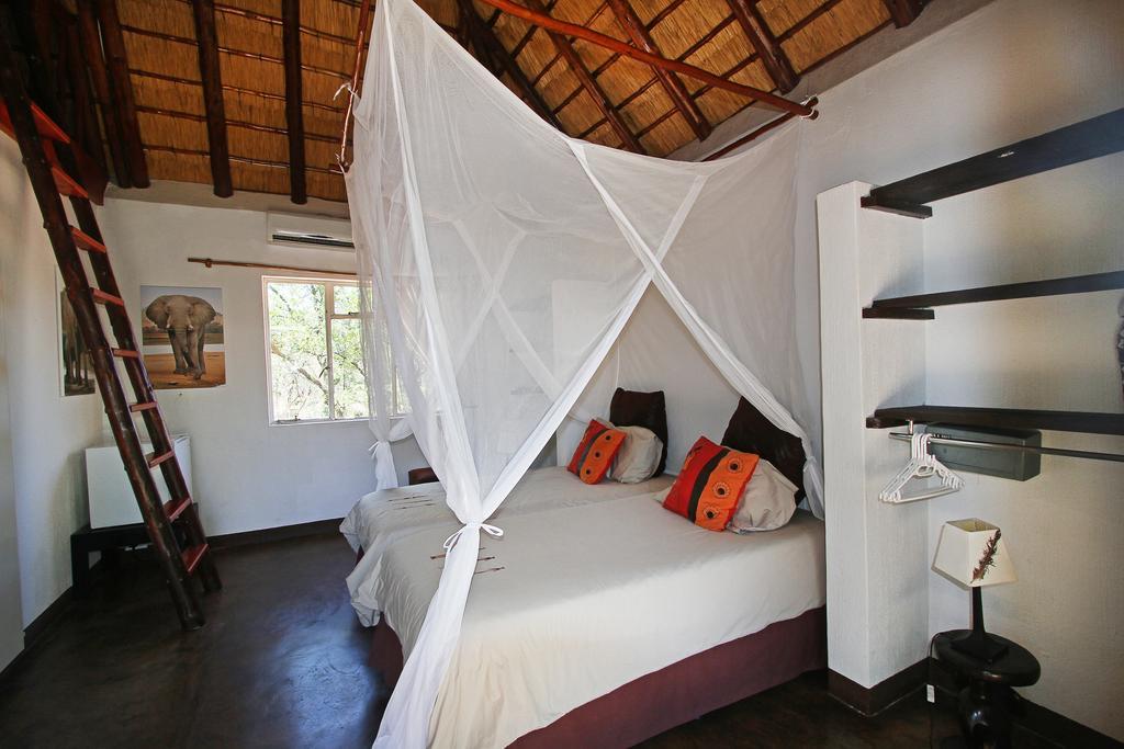 Normann Safari Bush Lodge ファラボルワ エクステリア 写真