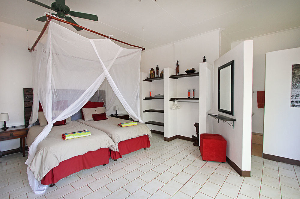 Normann Safari Bush Lodge ファラボルワ エクステリア 写真