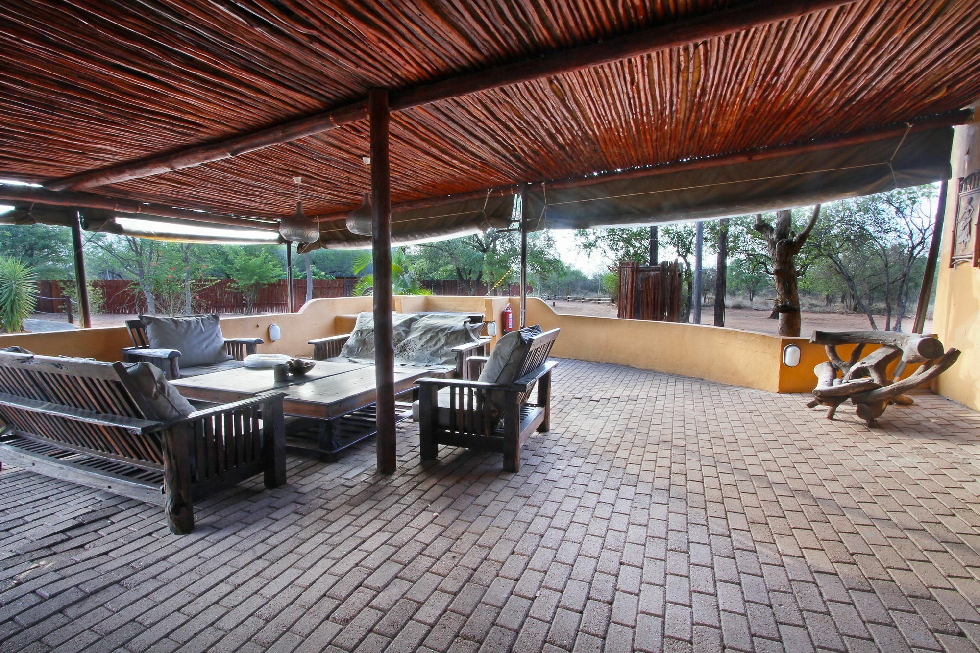Normann Safari Bush Lodge ファラボルワ エクステリア 写真